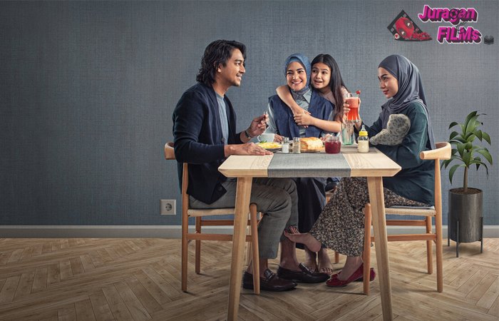 La Tahzan: Dilema Cinta Segitiga di Negeri Sakura